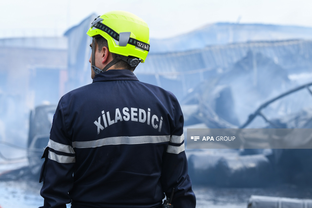 Emergency crews evacuate 14 residents after fire erupts in Sumgait dormitory
