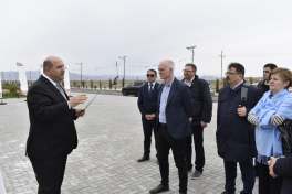 EU officials familiarize themselves with ongoing reconstruction efforts in Aghdam