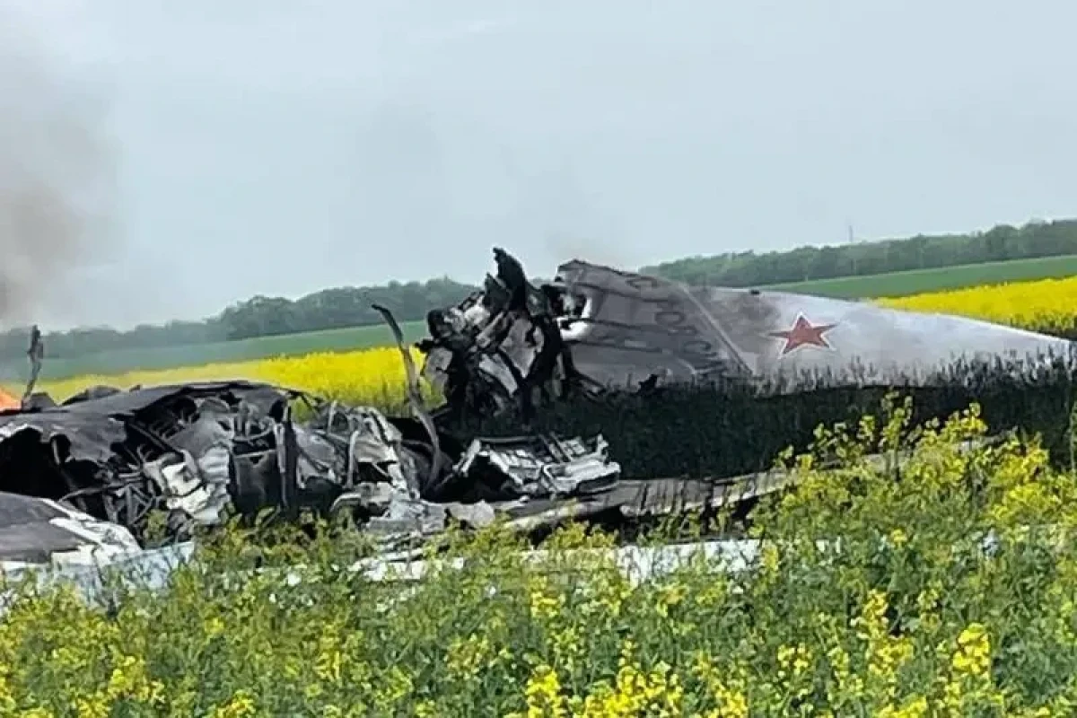 Pilots under medical supervision after crash of Tu-22M3 plane in eastern Russia — governor-VIDEO 