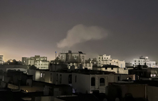 At least 1 killed in fresh U.S. airstrikes on Yemeni port