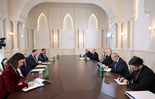 President Ilham Aliyev received European Commissioner for Energy and Housing -UPDATED 