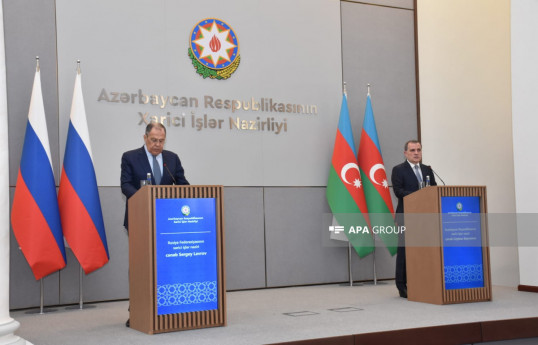 Azerbaijani, Russian FMs exchange letters