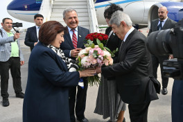 Azerbaijani parliamentary Speaker arrives in Republic of Uzbekistan on a Working Visit