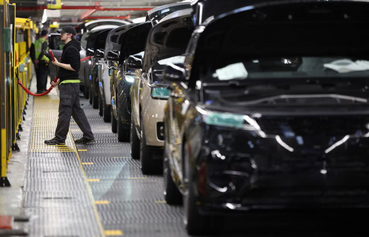 UK's Jaguar Land Rover to pause shipments to US over tariffs
