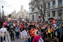Protesters rally across Spain against housing crisis, tourist flats