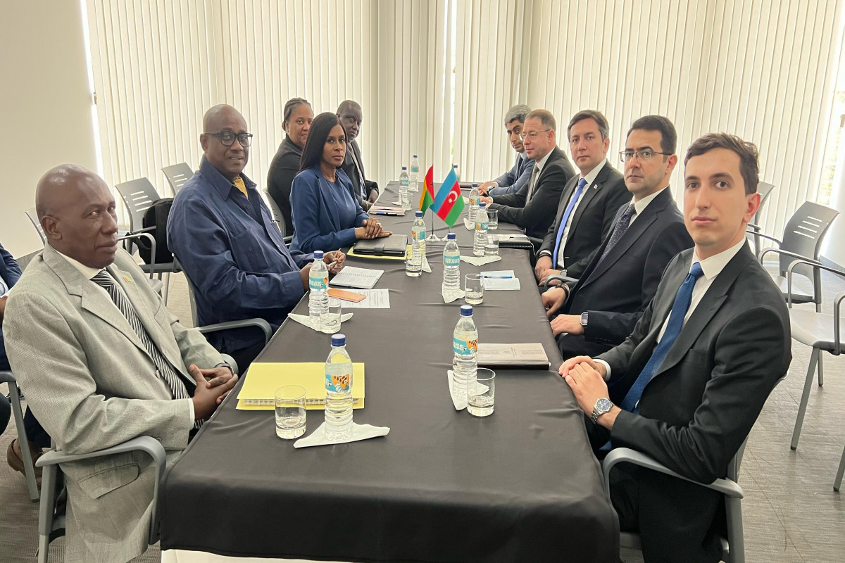 Azerbaijan and Guinea-Bissau hold first round of political consultations