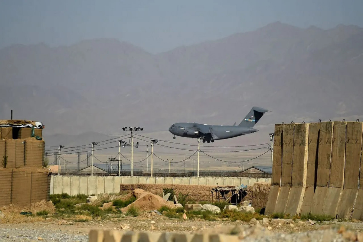 Taliban hands Bagram back to U.S.