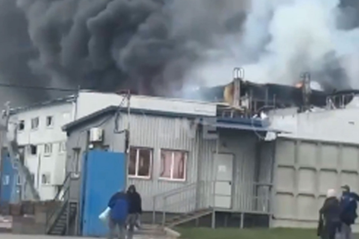 Russia fires missiles into Dnipro, killing and injuring several-VIDEO 