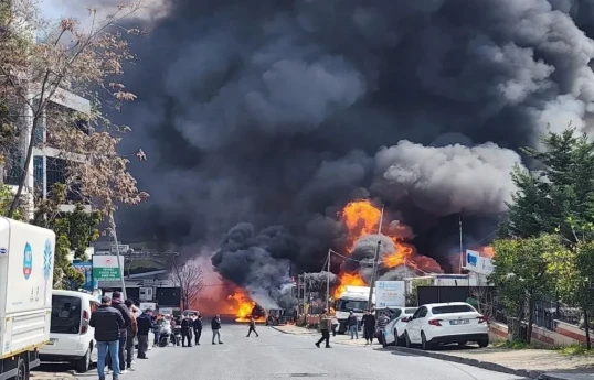 Fire breaks out at chemical warehouse in Istanbul-PHOTO -VIDEO 