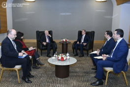Azerbaijani FM meets with UNAOC High Representative