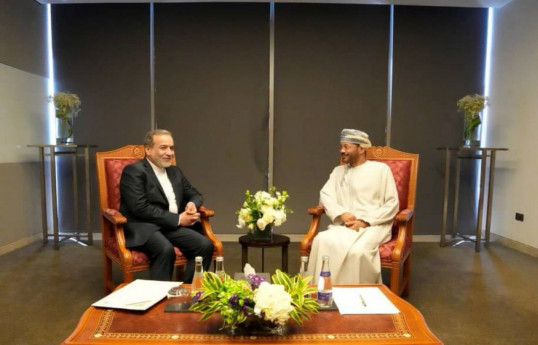 Araqchi delivers Iran’s stance to Oman to convey to the U.S.