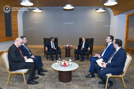 Azerbaijani FM meets with counterpart from Turkish Republic of Northern Cyprus