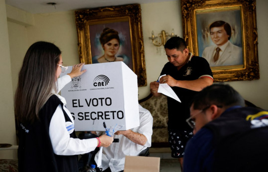 Ecuador's head of state leads in presidential election — preliminary results