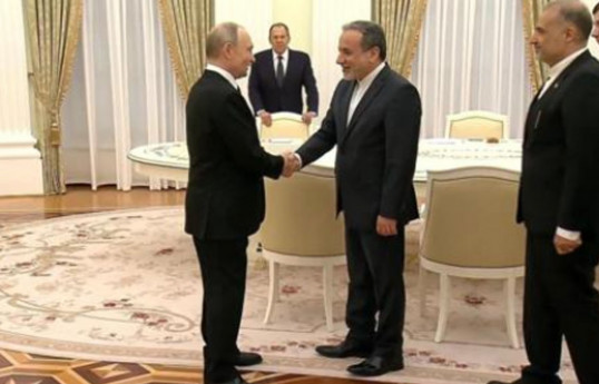 Putin meets Iranian FM in Moscow