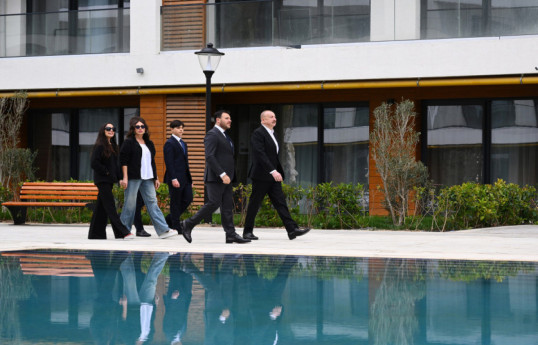 President Ilham Aliyev and First Lady Mehriban Aliyeva reviewed ongoing projects at Sea Breeze Resort