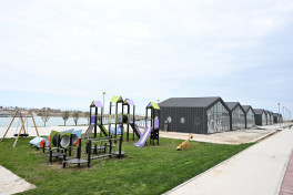 President Ilham Aliyev and First Lady Mehriban Aliyeva reviewed ongoing projects at Sea Breeze Resort