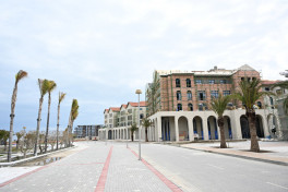 President Ilham Aliyev and First Lady Mehriban Aliyeva reviewed ongoing projects at Sea Breeze Resort