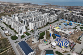 President Ilham Aliyev and First Lady Mehriban Aliyeva reviewed ongoing projects at Sea Breeze Resort