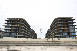 President Ilham Aliyev and First Lady Mehriban Aliyeva reviewed ongoing projects at Sea Breeze Resort