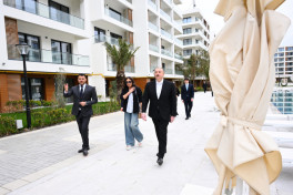 President Ilham Aliyev and First Lady Mehriban Aliyeva reviewed ongoing projects at Sea Breeze Resort
