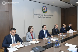 Azerbaijan, Vietnam discuss bilateral and multilateral relations