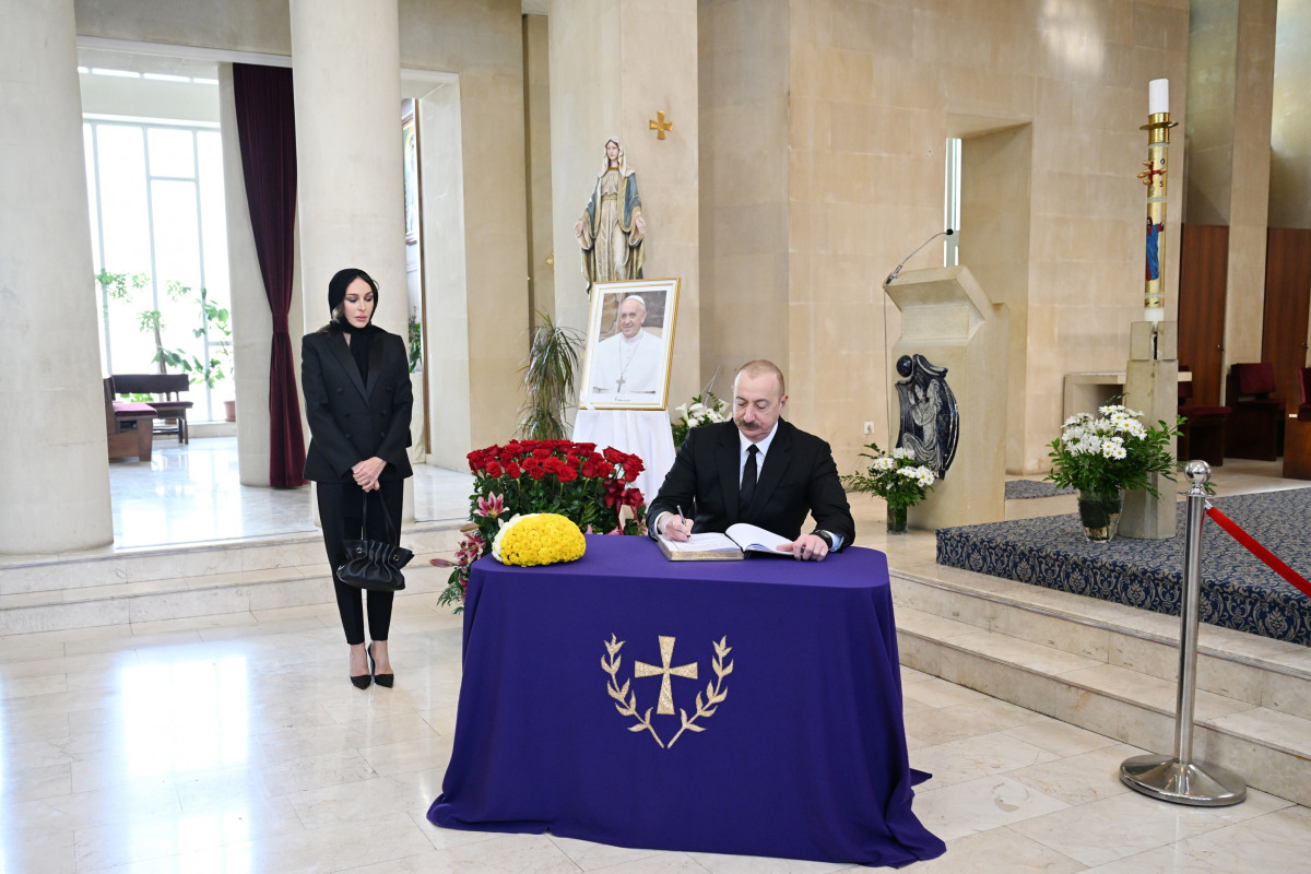 President Ilham Aliyev visited Church of the Immaculate Conception of the Blessed Virgin Mary in Baku, offered condolences over the death of Pope Francis-UPDATED 