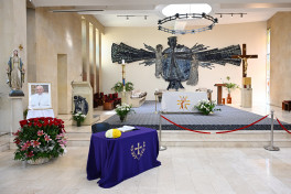 President Ilham Aliyev visited Church of the Immaculate Conception of the Blessed Virgin Mary in Baku, offered condolences over the death of Pope Francis-UPDATED 