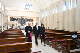 President Ilham Aliyev visited Church of the Immaculate Conception of the Blessed Virgin Mary in Baku, offered condolences over the death of Pope Francis-UPDATED 
