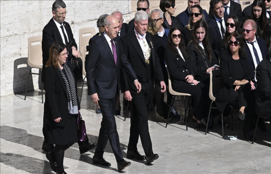 Turkish parliament speaker attends Pope Francis’ funeral at Vatican