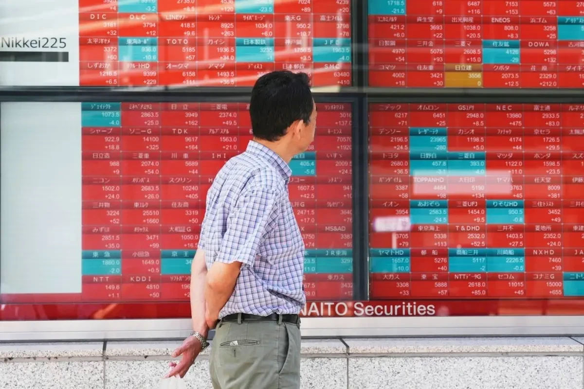 Asian shares fall as US unleashes fresh tariffs, jobs data up next