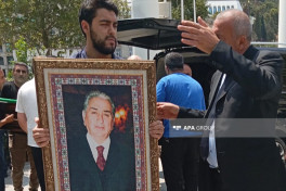 People’s Artist Arif Babayev laid to rest at Alley of Honor -PHOTO -VIDEO -UPDATED 