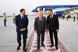 Azerbaijani PM embarks on working visit to Turkmenistan-PHOTO 