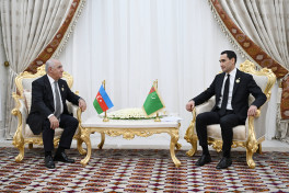 Azerbaijan PM met with President of Turkmenistan
