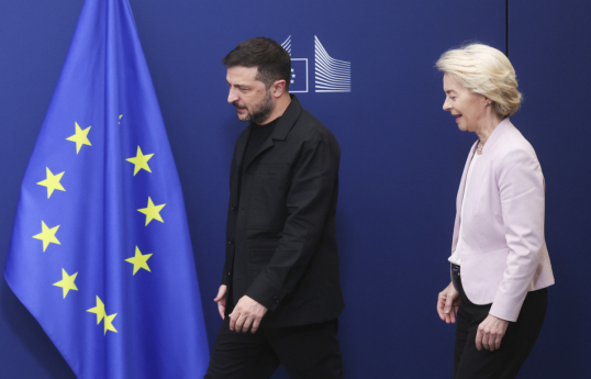 EU, US to work on 'strong security guarantees' for Kyiv — European Commission chief