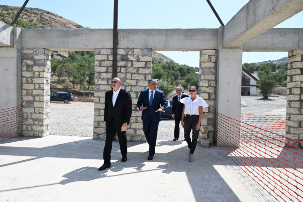 President Ilham Aliyev and First Lady Mehriban Aliyeva inspected construction of Hajikend recreation complex-UPDATED 