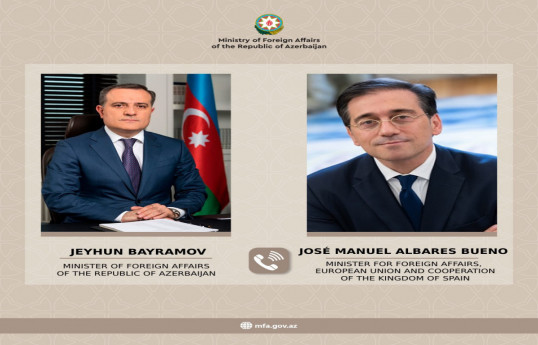 Azerbaijani FM makes telephone conversation with his Spanish counterpart