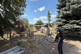 Russia launches rocket attacks on market in Donetsk region, several killing and injuring