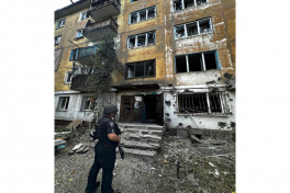 Russia launches rocket attacks on market in Donetsk region, several killing and injuring