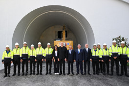 President Ilham Aliyev and First Lady Mehriban Aliyeva inspected progress of construction on Toganali-Kalbajar-Istisu highway-UPDATED 