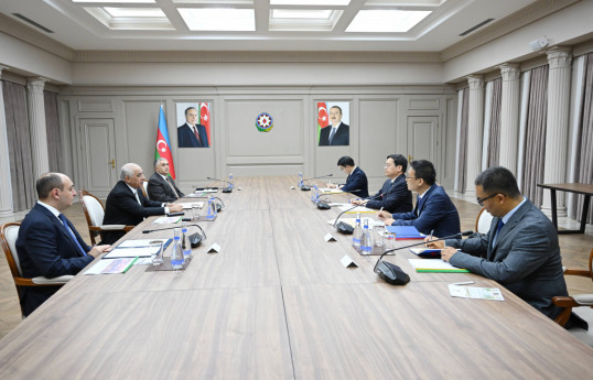 Azerbaijani PM met with President of China Road and Bridge Corporation