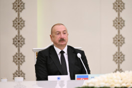 President of Azerbaijan Ilham Aliyev held expanded meeting with Chairman of Halk Maslakhaty of Turkmenistan-UPDATED-1 