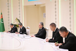 President of Azerbaijan Ilham Aliyev held expanded meeting with Chairman of Halk Maslakhaty of Turkmenistan-UPDATED-1 