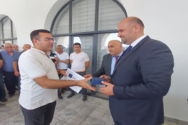Resettlement  convoy arrives in Aghdam's Khidirli village, families receive keys to their houses -PHOTO 