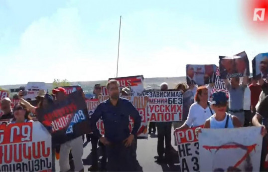 Protest in Gyumri demanding withdrawal of Russian military base from Armenia