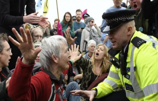 More than 100 arrested at Notting Hill Carnival