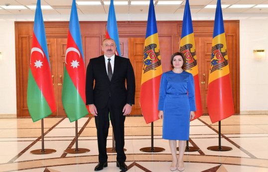 President Ilham Aliyev congratulates President of Moldova on Independence day