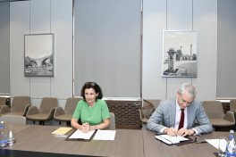 FM Jeyhun Bayramov receives French Ambassador over completion of her diplomatic tenure in Azerbaijan
