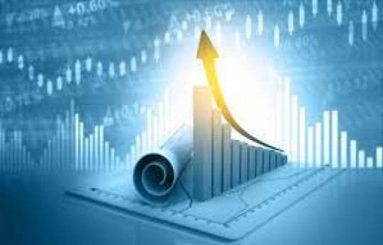S&P 500 notches record close; traders turn to Nvidia results