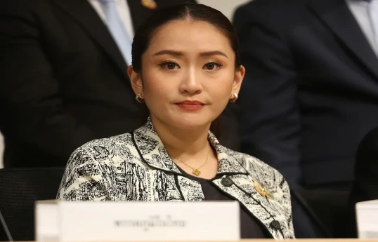 Thailand’s prime minister removed from office