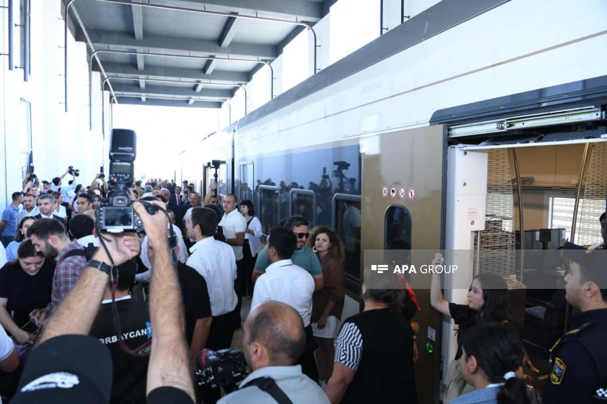 Train departed from Baku to Aghdam arrives in desination  after 32 years -VIDEO 